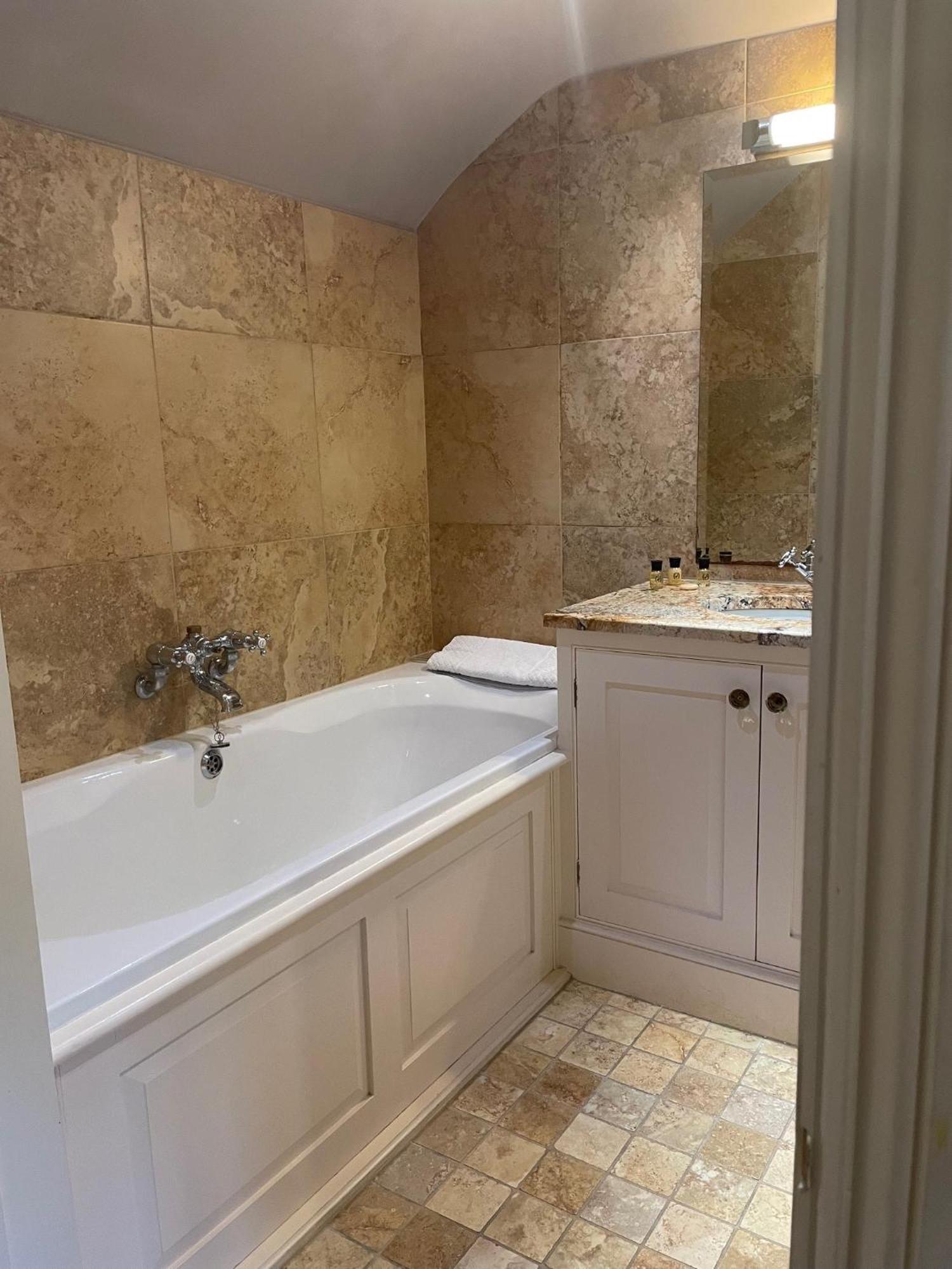 Hotel The Crown, Bildeston Esterno foto